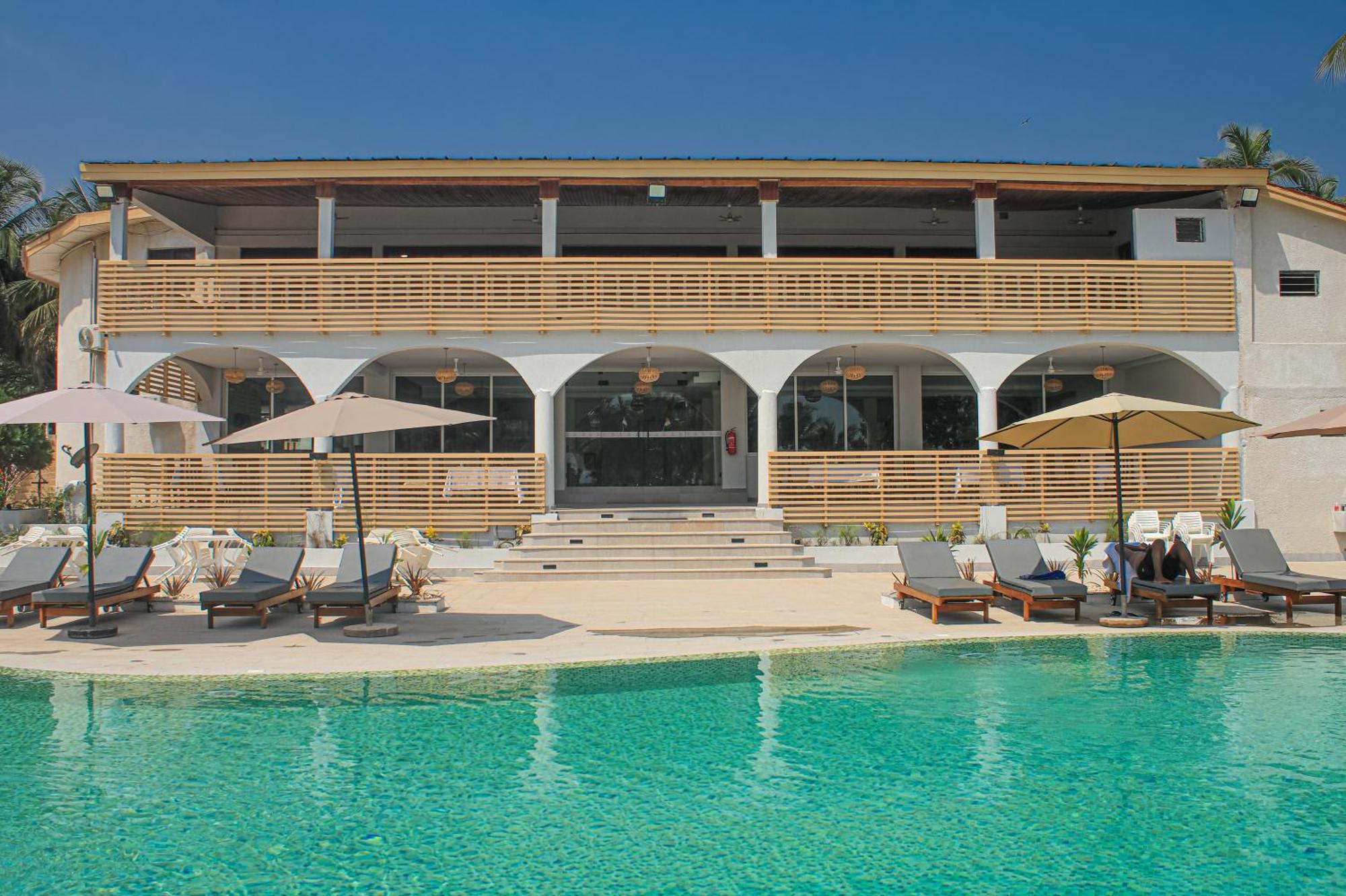 Enotel Beach Hotel ซอง-เปโดร ภายนอก รูปภาพ