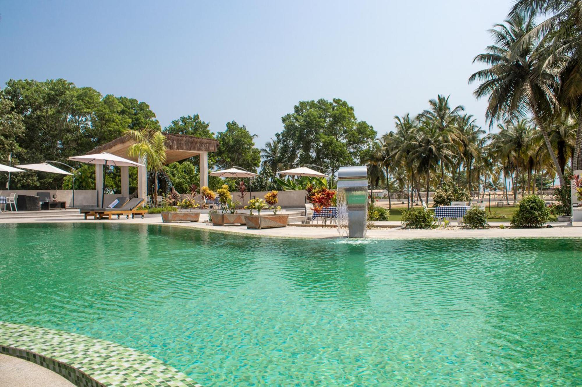 Enotel Beach Hotel ซอง-เปโดร ภายนอก รูปภาพ